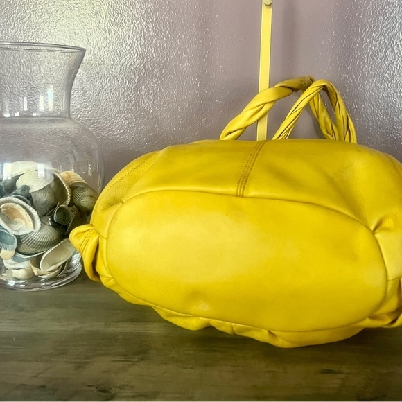 B. Makowsky Yellow Leather Hobo - Picture 7 of 7